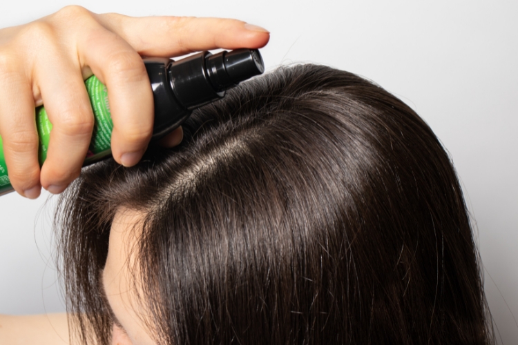 Descubra as 5 melhores marcas de tônicos capilares para uma rotina de cuidados com os cabelos mais eficaz e saudável. Saiba mais!